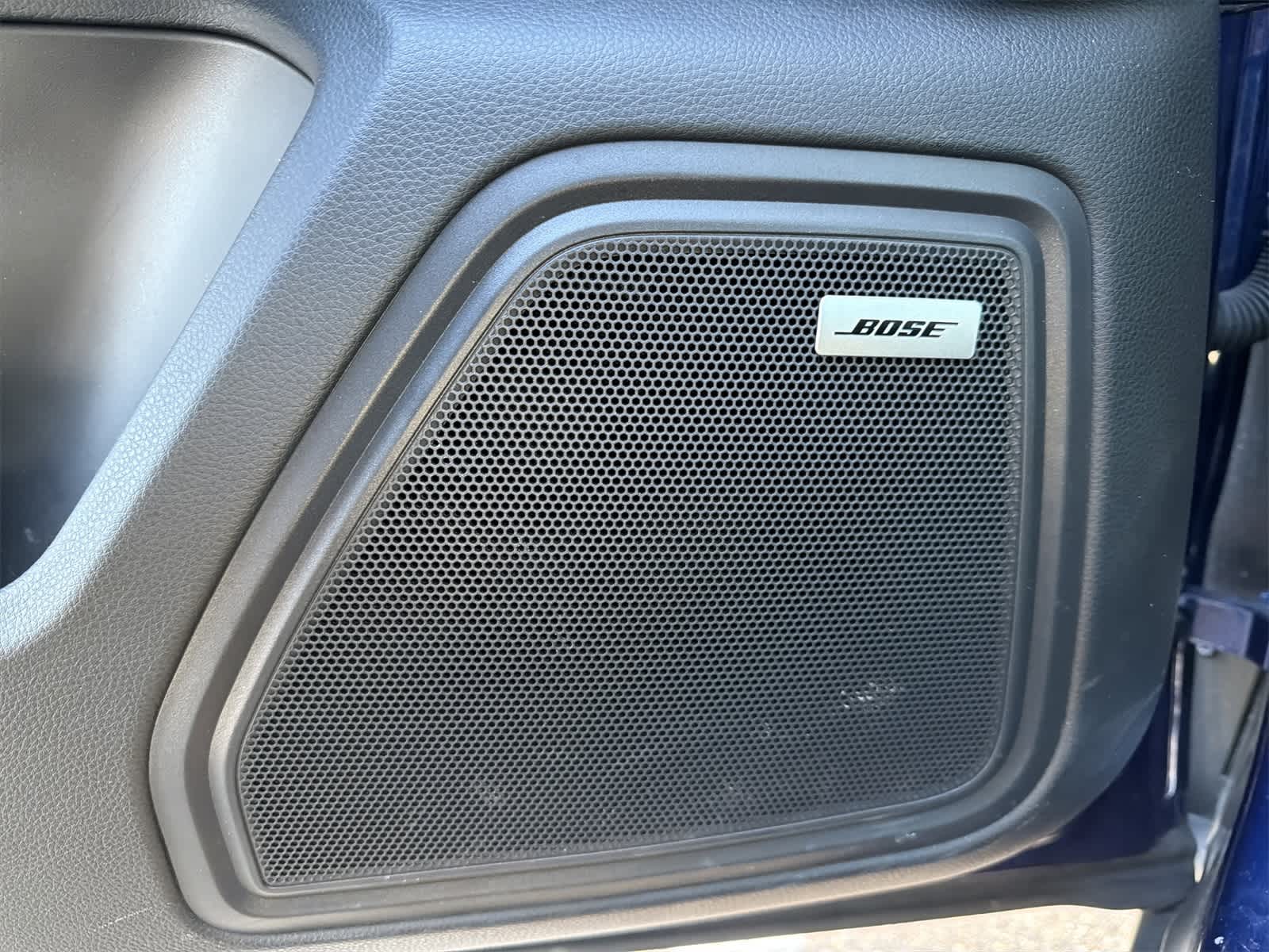 Thumbnail: 2022 Porsche Macan - 26