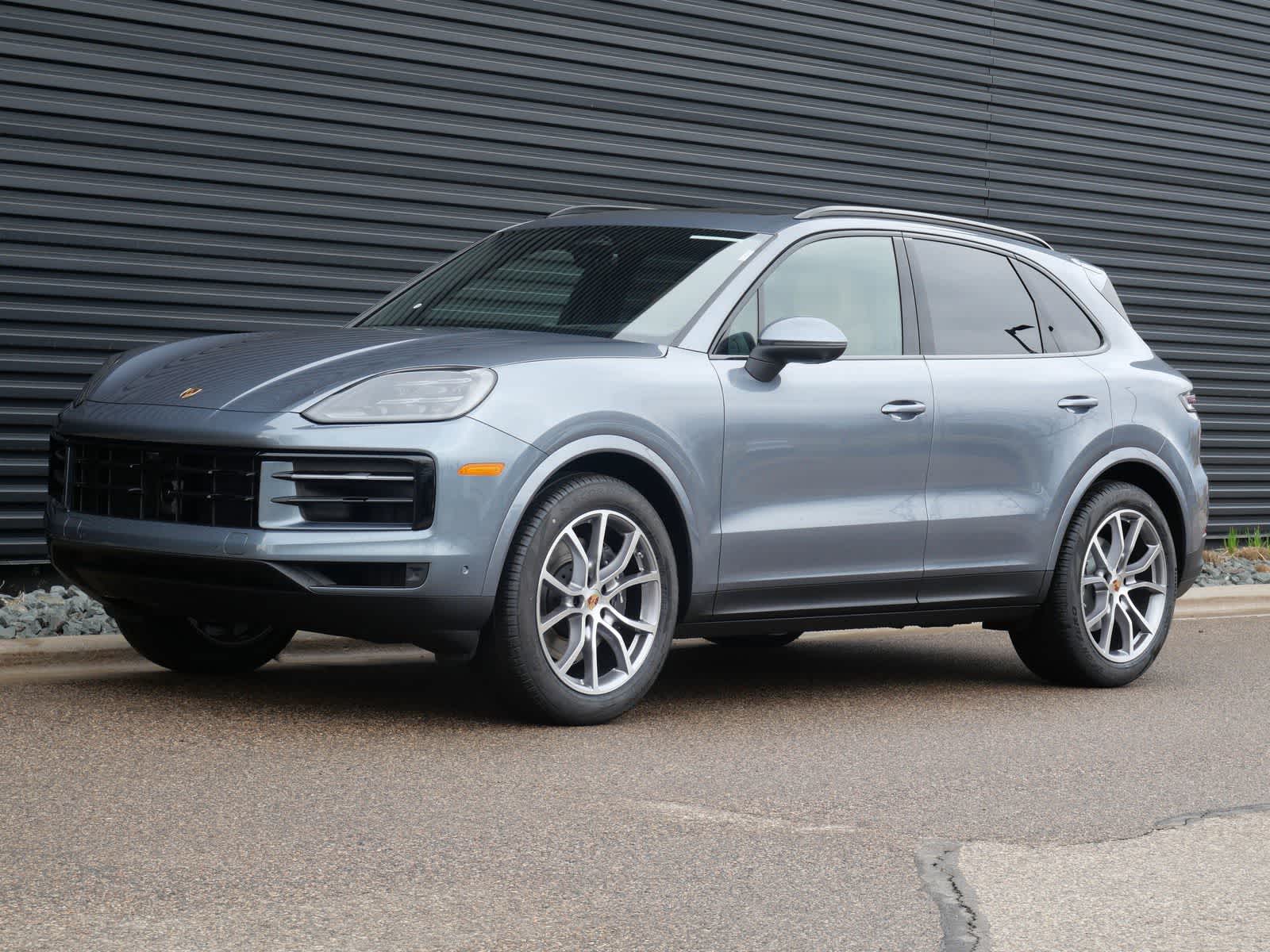 Thumbnail: 2026 Porsche Cayenne - 1