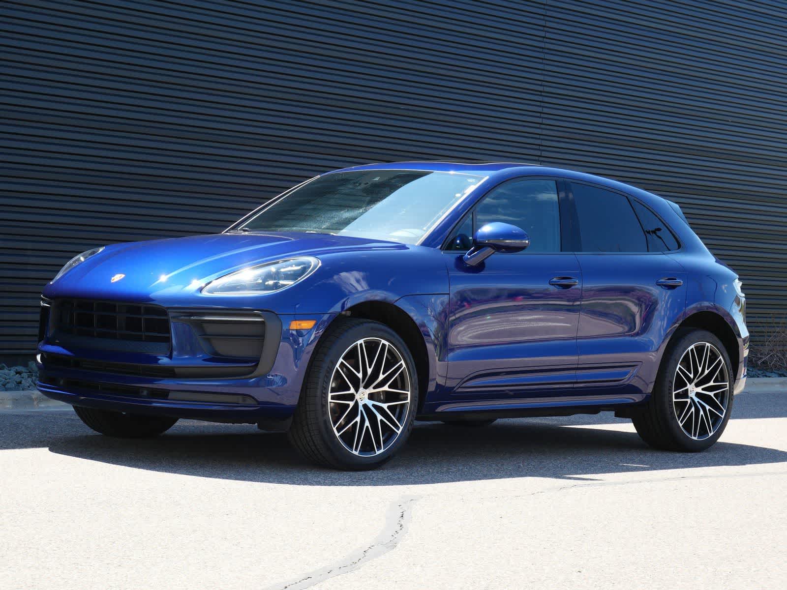 Thumbnail: 2022 Porsche Macan - 1