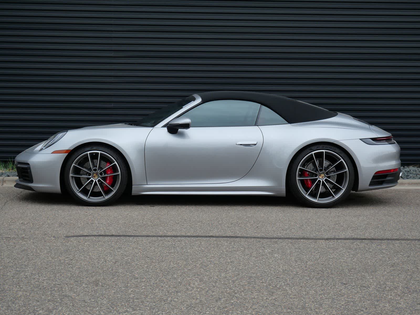 Thumbnail: 2023 Porsche 911 - 2