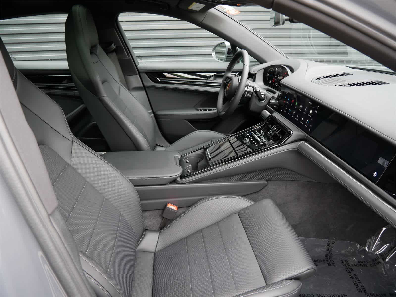 Thumbnail: 2025 Porsche Panamera - 30