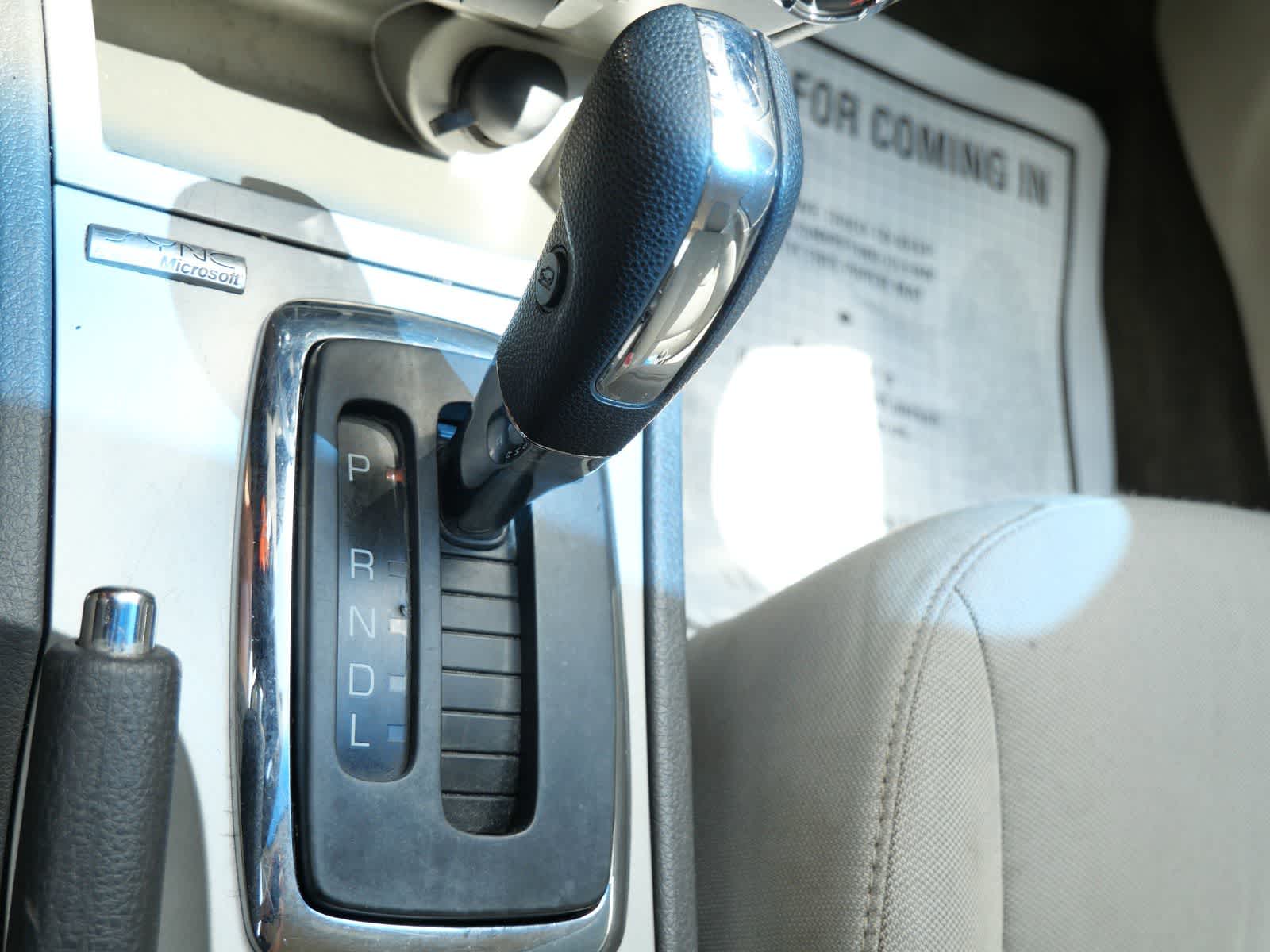 Thumbnail: 2010 Ford Fusion - 15