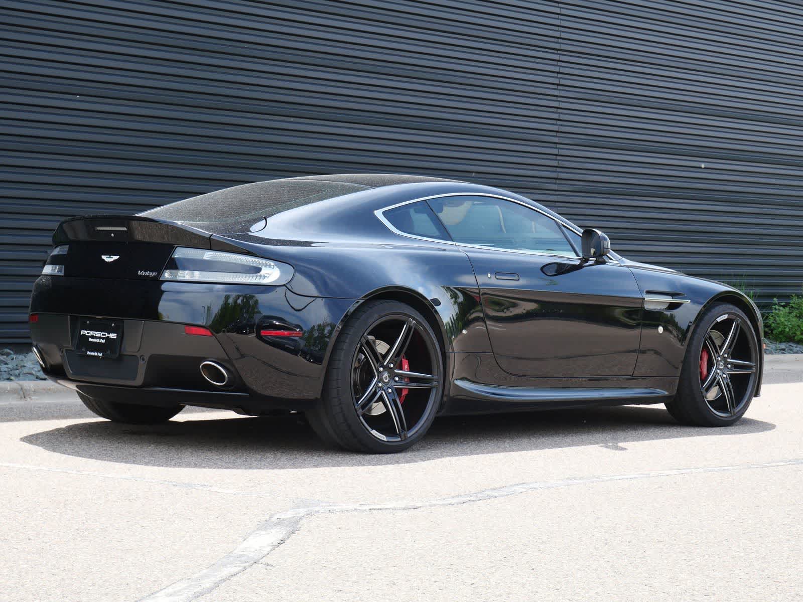 Thumbnail: 2012 Aston Martin Vantage - 26