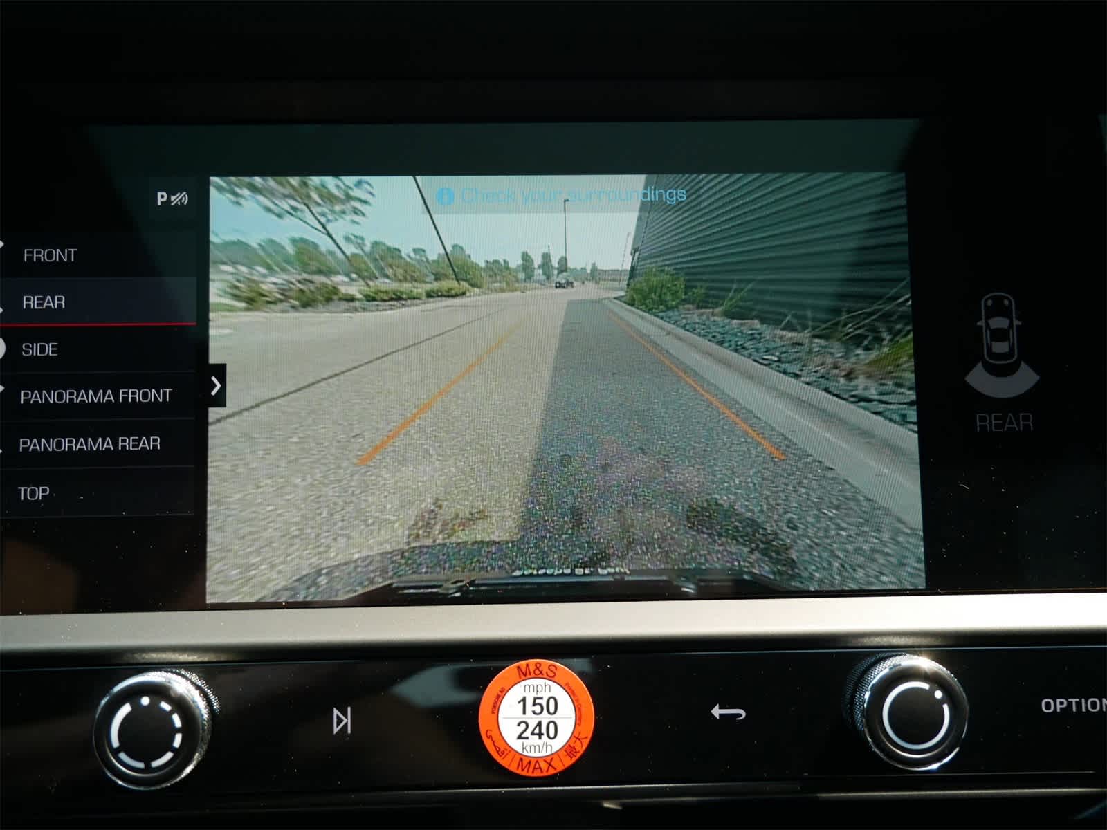 Thumbnail: 2025 Porsche Macan - 20