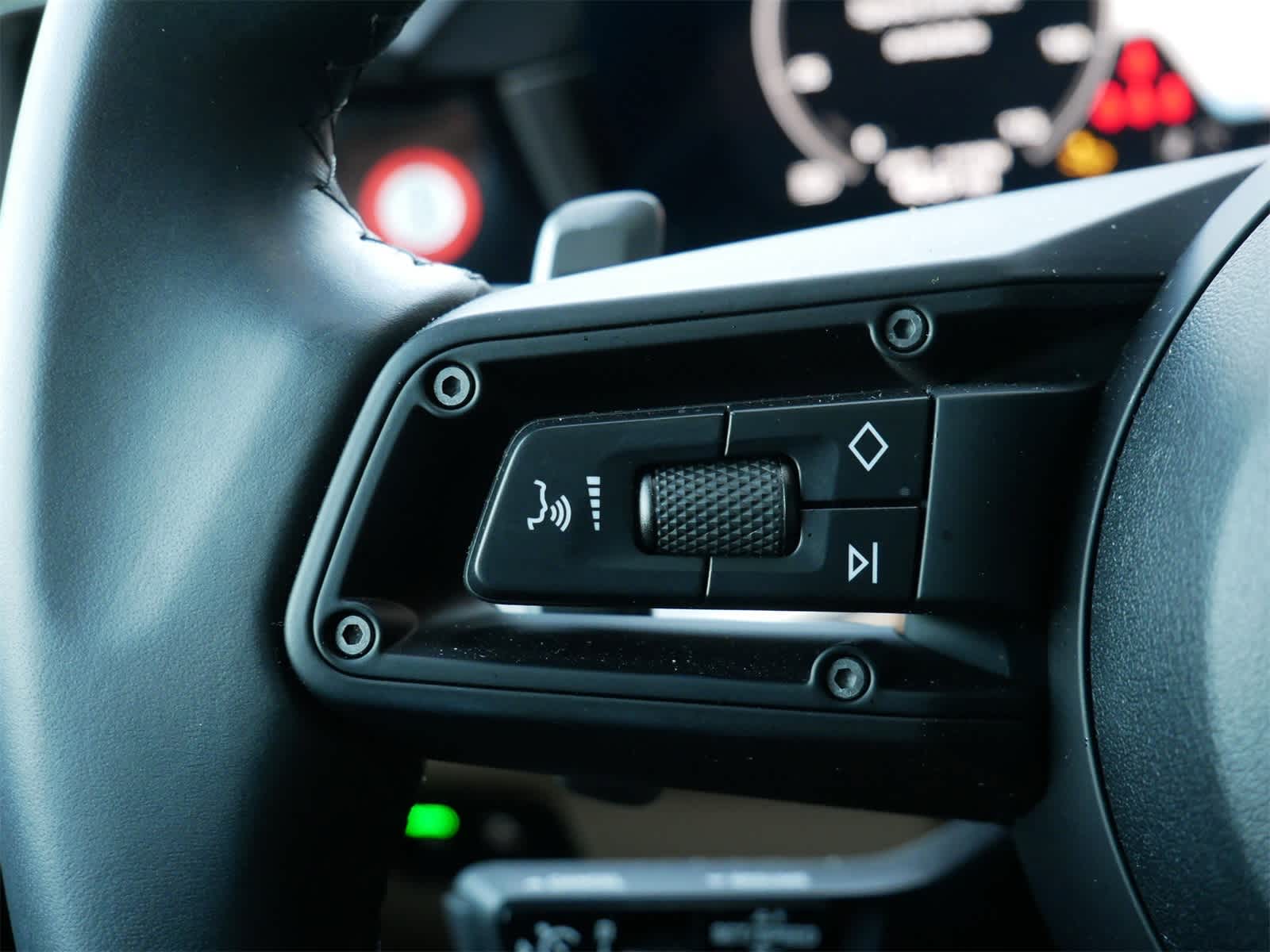 Thumbnail: 2025 Porsche Cayenne - 17