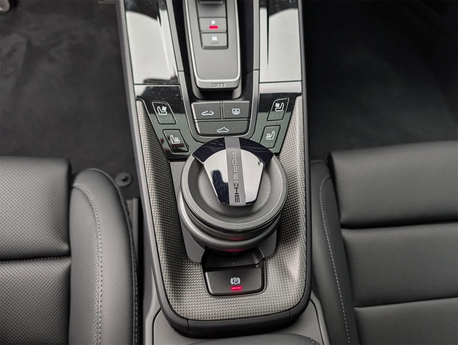 Thumbnail: 2026 Porsche 911 - 9