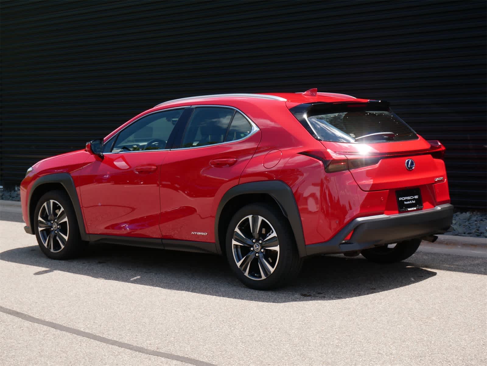 Thumbnail: 2021 Lexus UX - 3