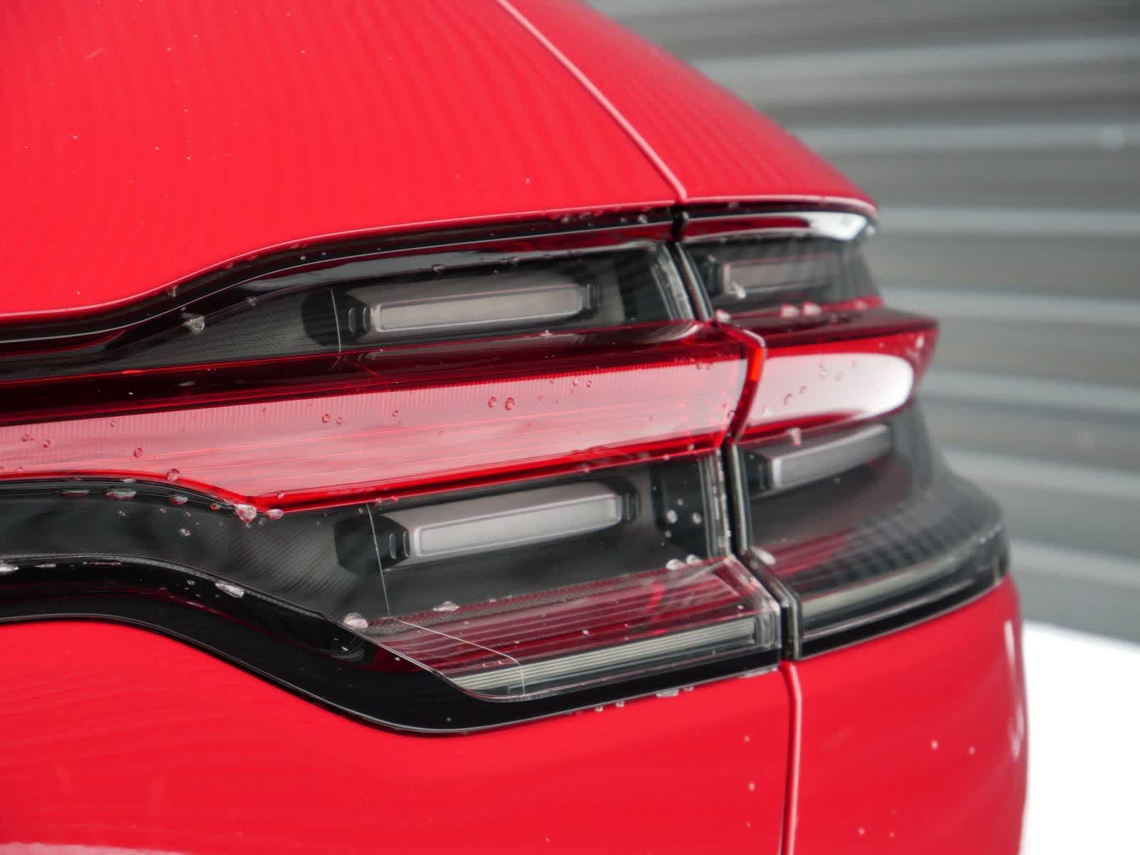 Thumbnail: 2026 Porsche Macan - 7