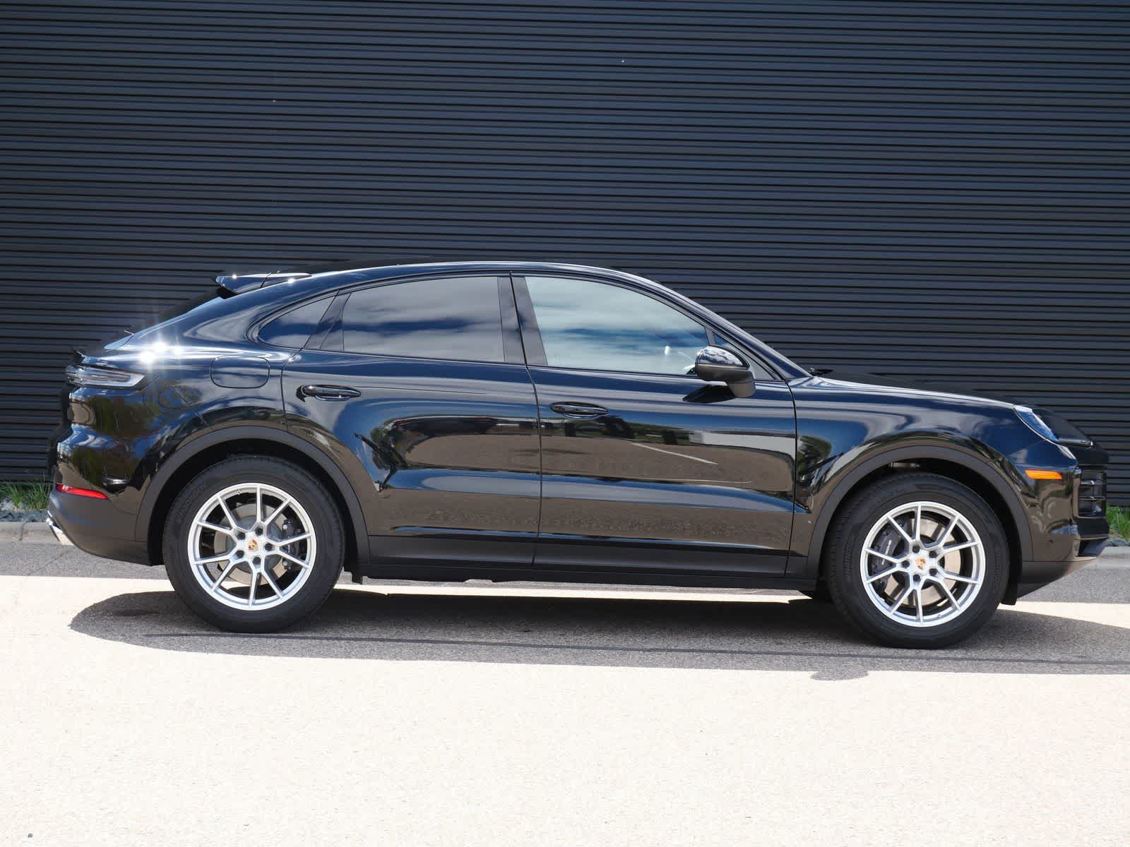 Thumbnail: 2026 Porsche Cayenne - 26