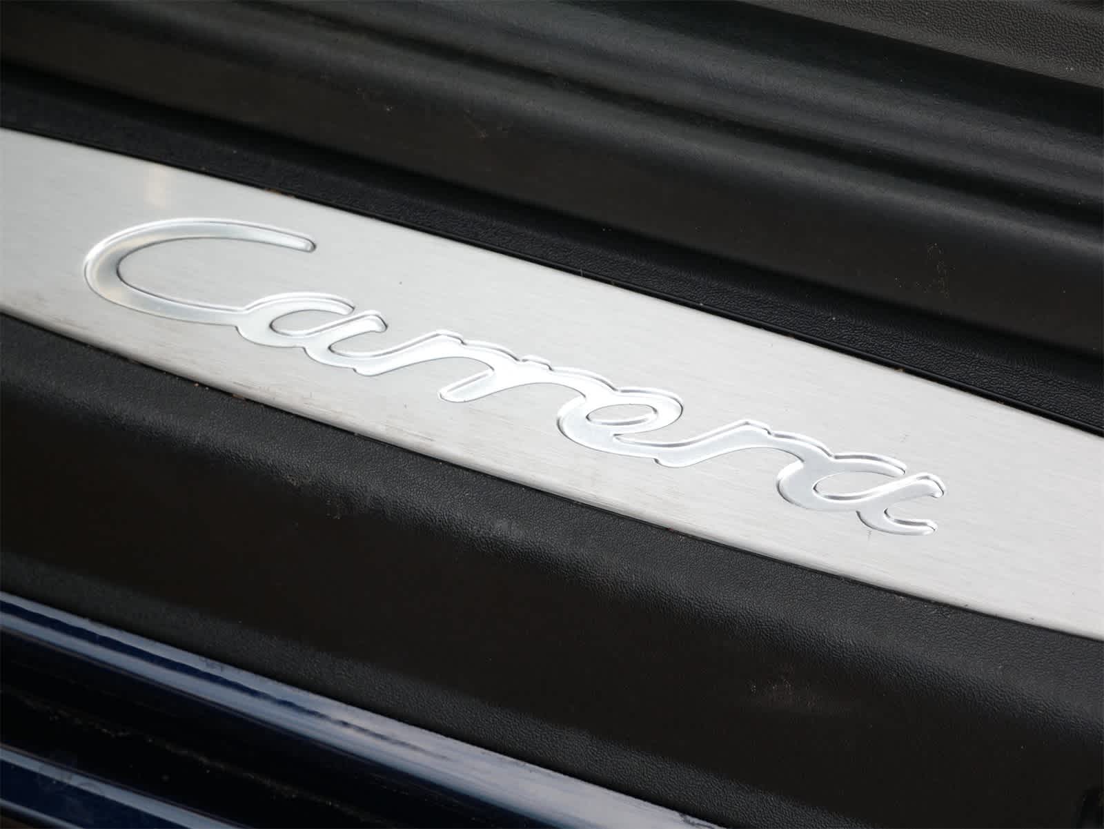 2018 Porsche 911 Carrera 23