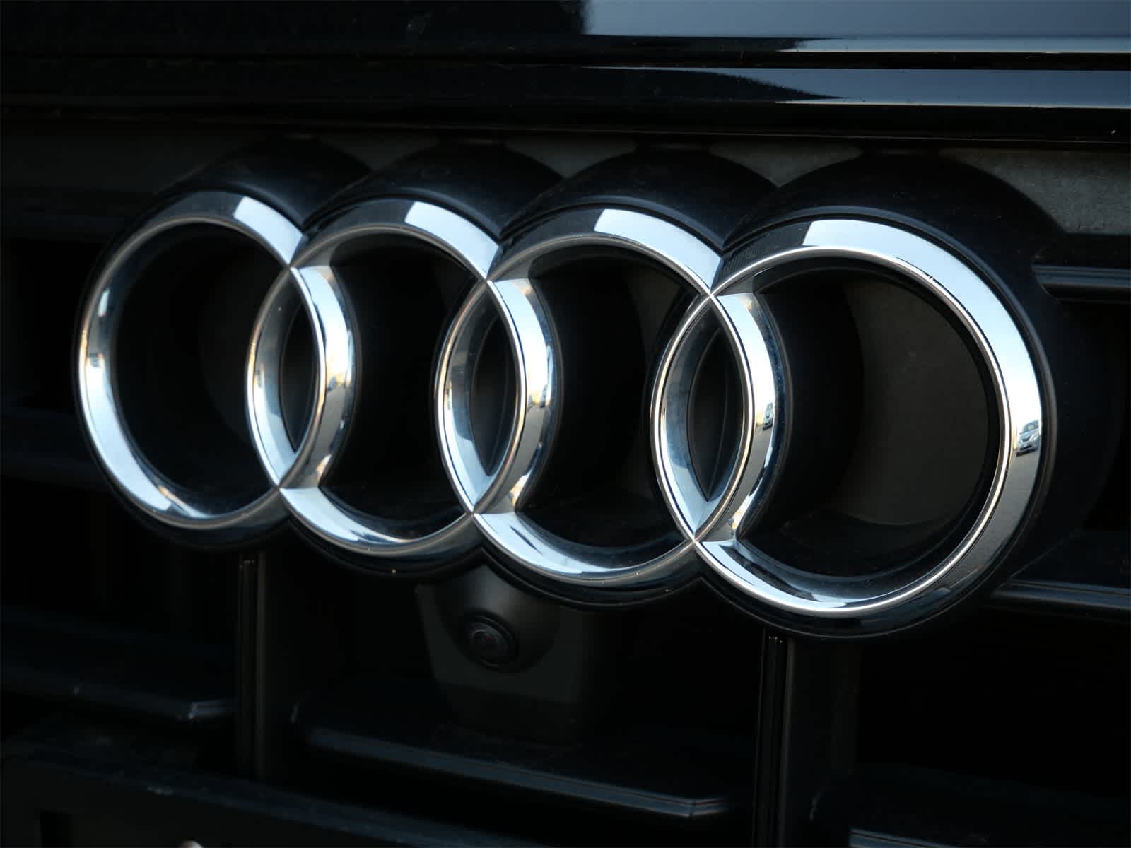 Thumbnail: 2021 Audi Q8 - 21