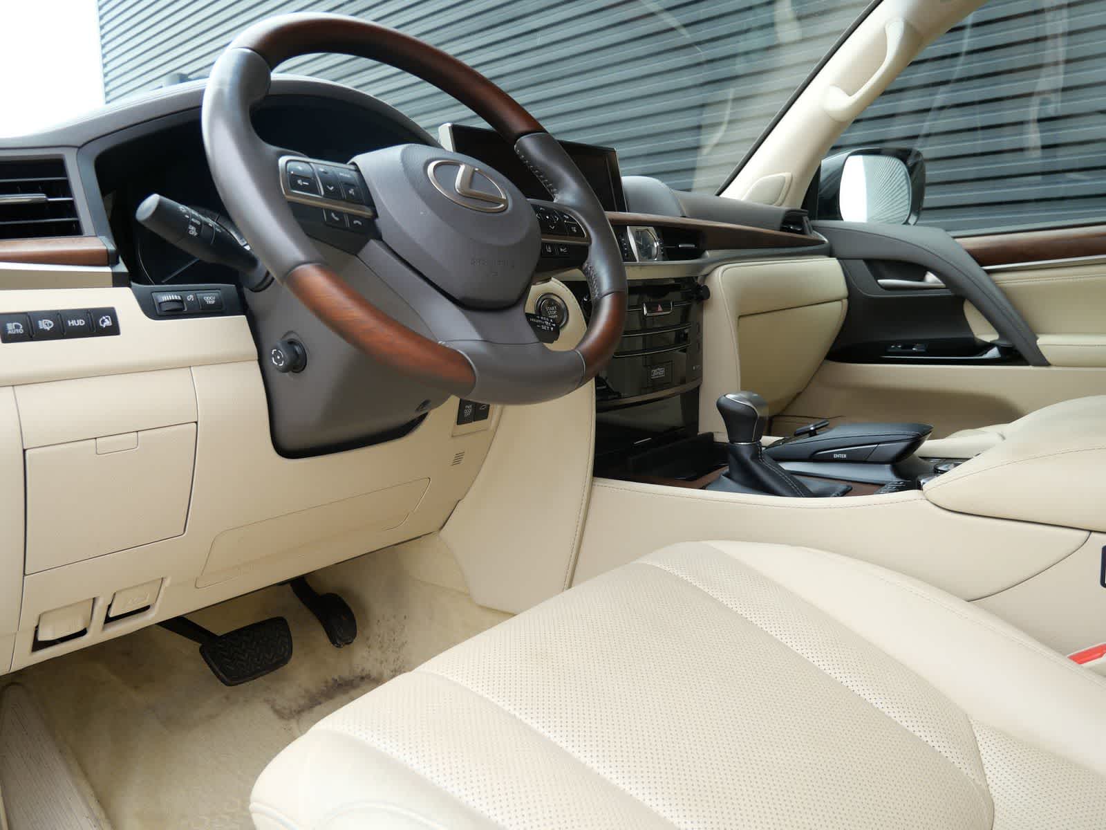 Thumbnail: 2021 Lexus LX - 4