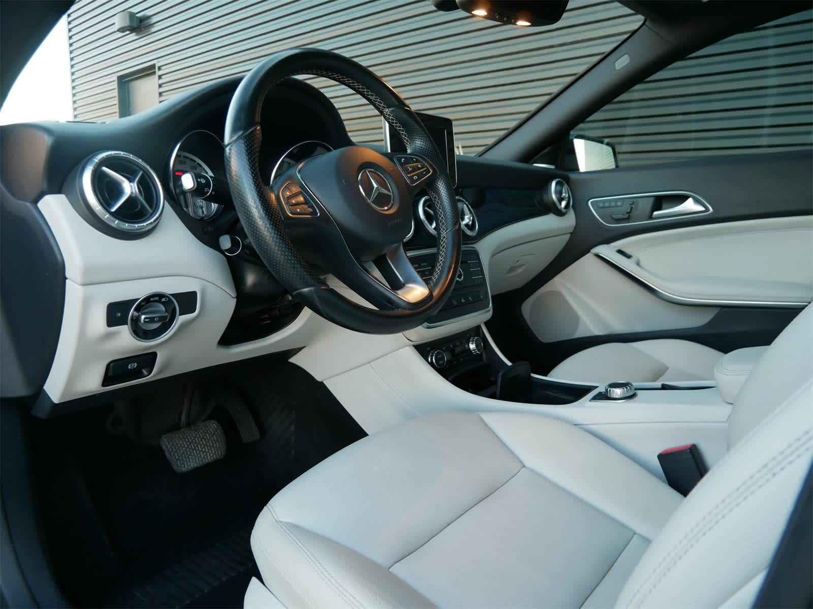 Thumbnail: 2015 Mercedes-Benz CLA - 4