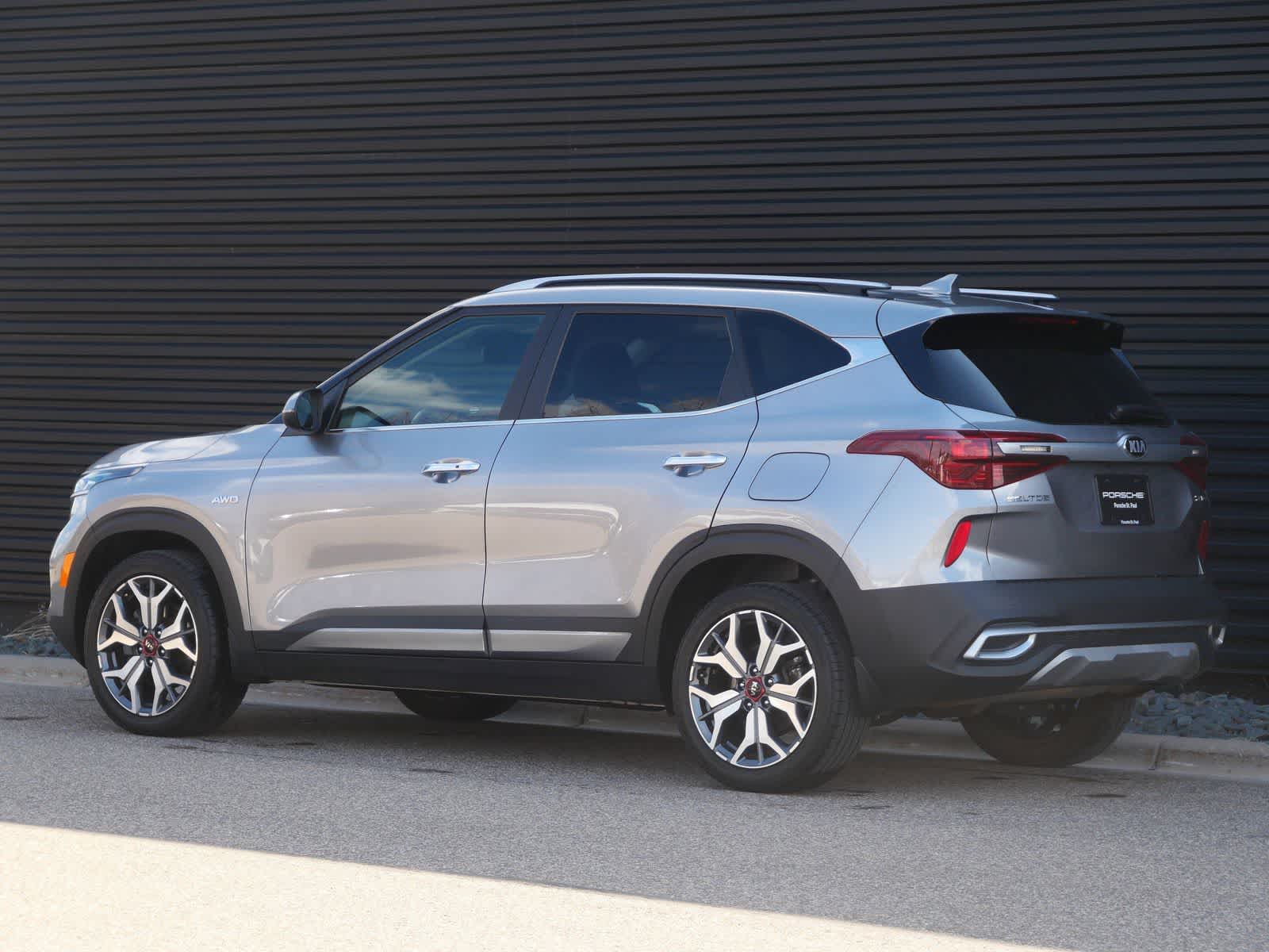 Thumbnail: 2021 Kia Seltos - 3