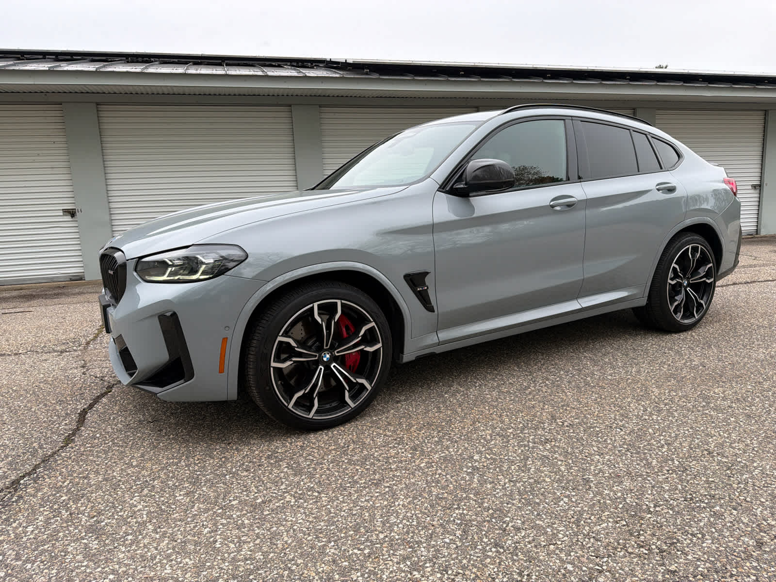 2023 BMW X4 M -'s photo