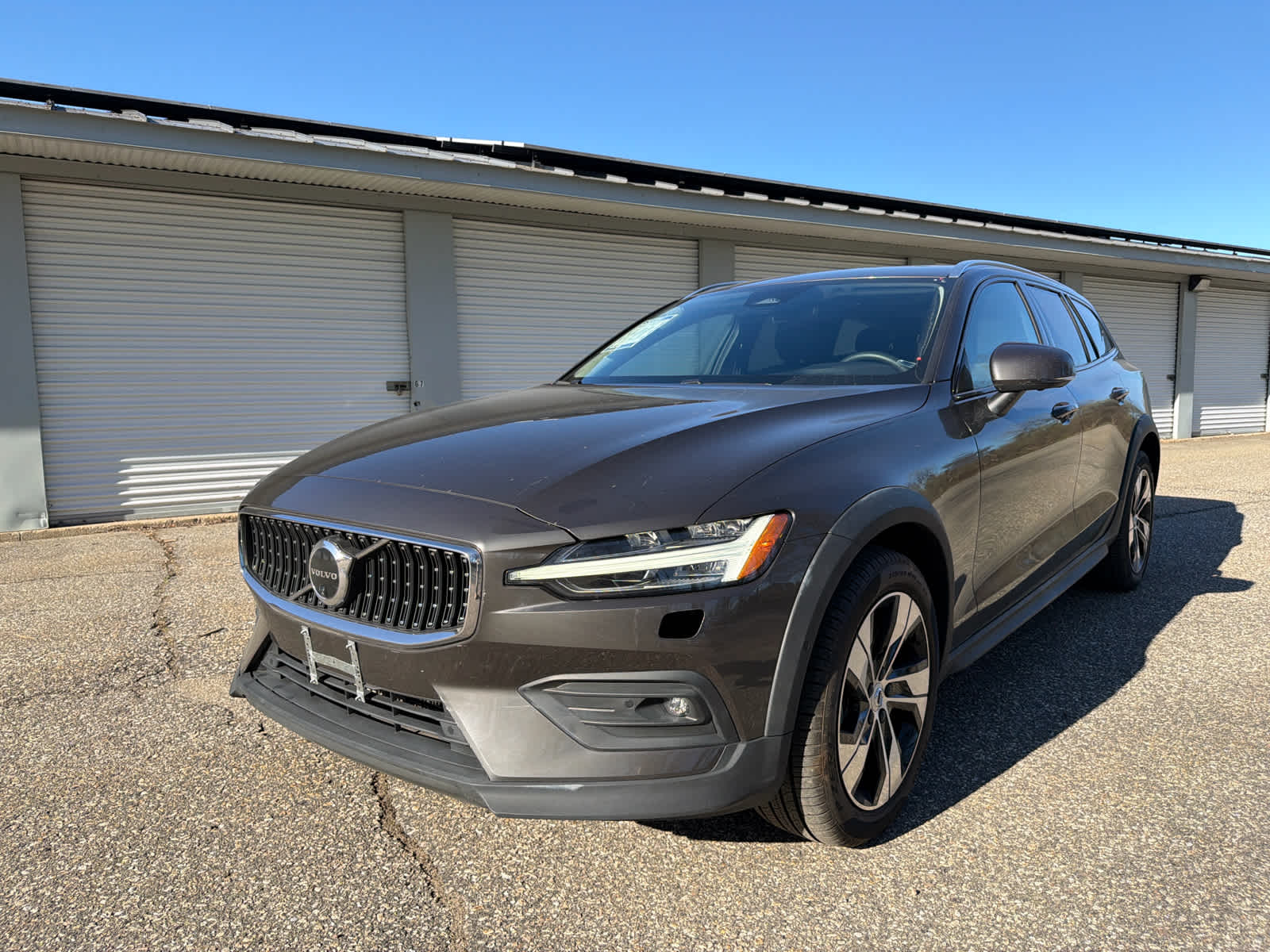 2023 Volvo V60 Cross Country Plus