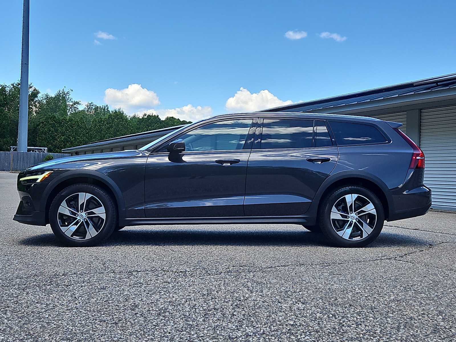 2023 Volvo V60 Cross Country Plus - Photo 6