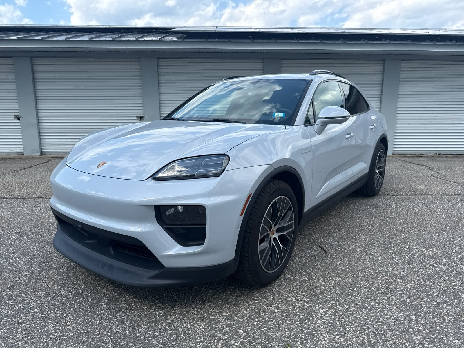2025 Porsche Macan Base