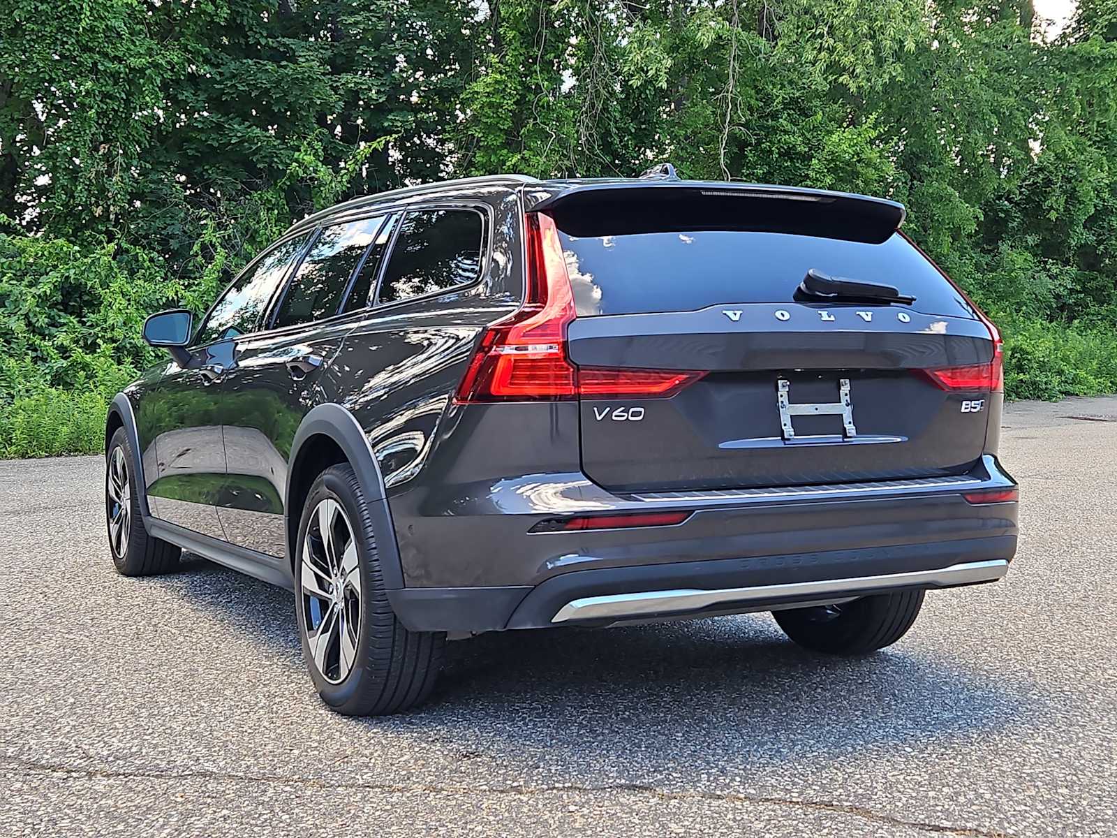 2023 Volvo V60 Cross Country Plus - Photo 8