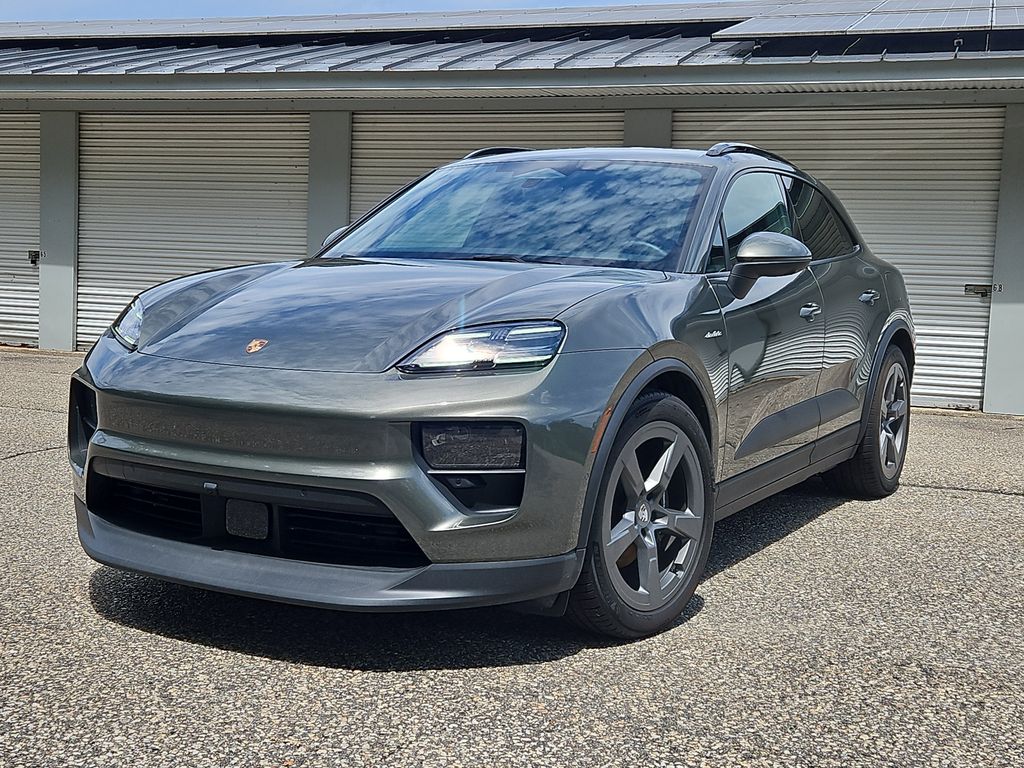 2025 Porsche Macan Electric