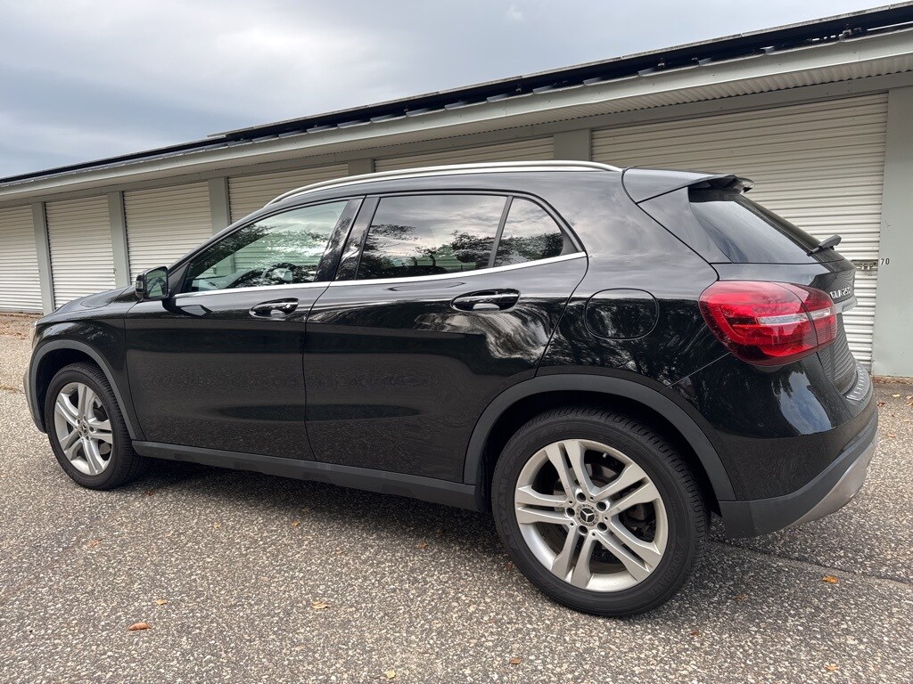 2020 Mercedes Benz GLA 250 4MATIC photo 4