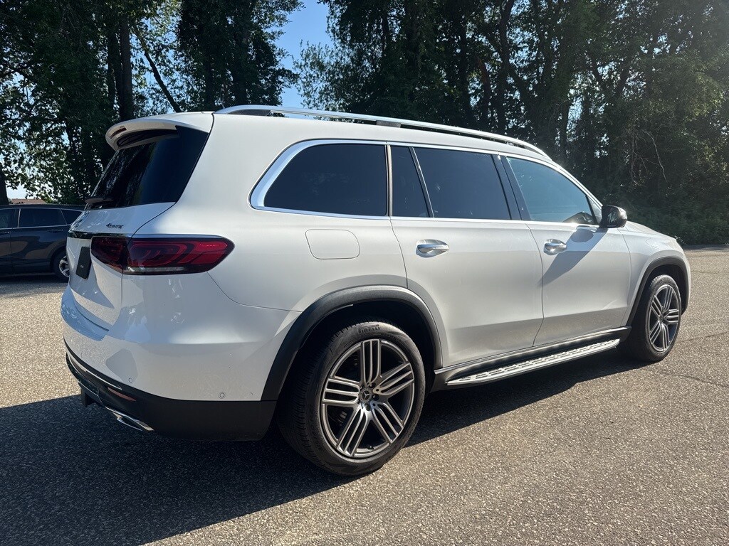 2023 Mercedes Benz GLS 450 4MATIC photo 3
