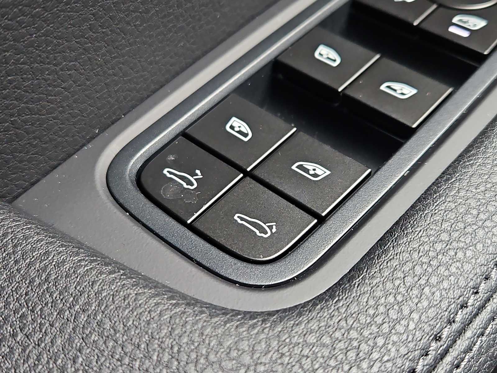 2026 Porsche Cayenne Base - Photo 25