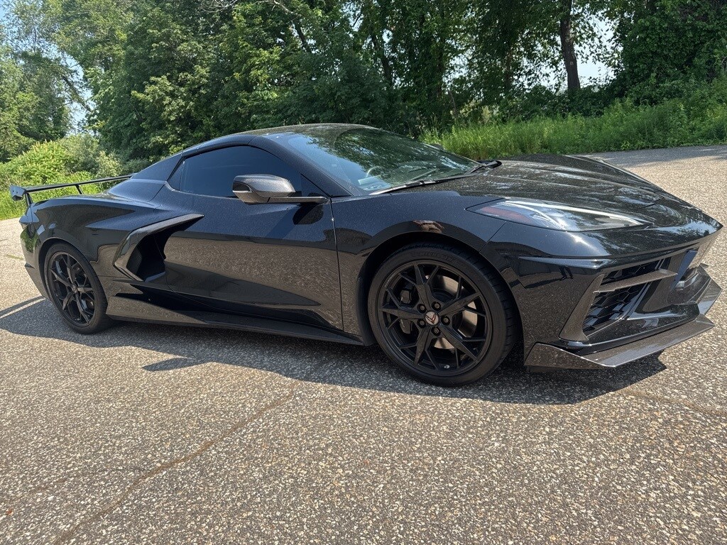 2022 Chevrolet Corvette Stingray 3LT photo 2