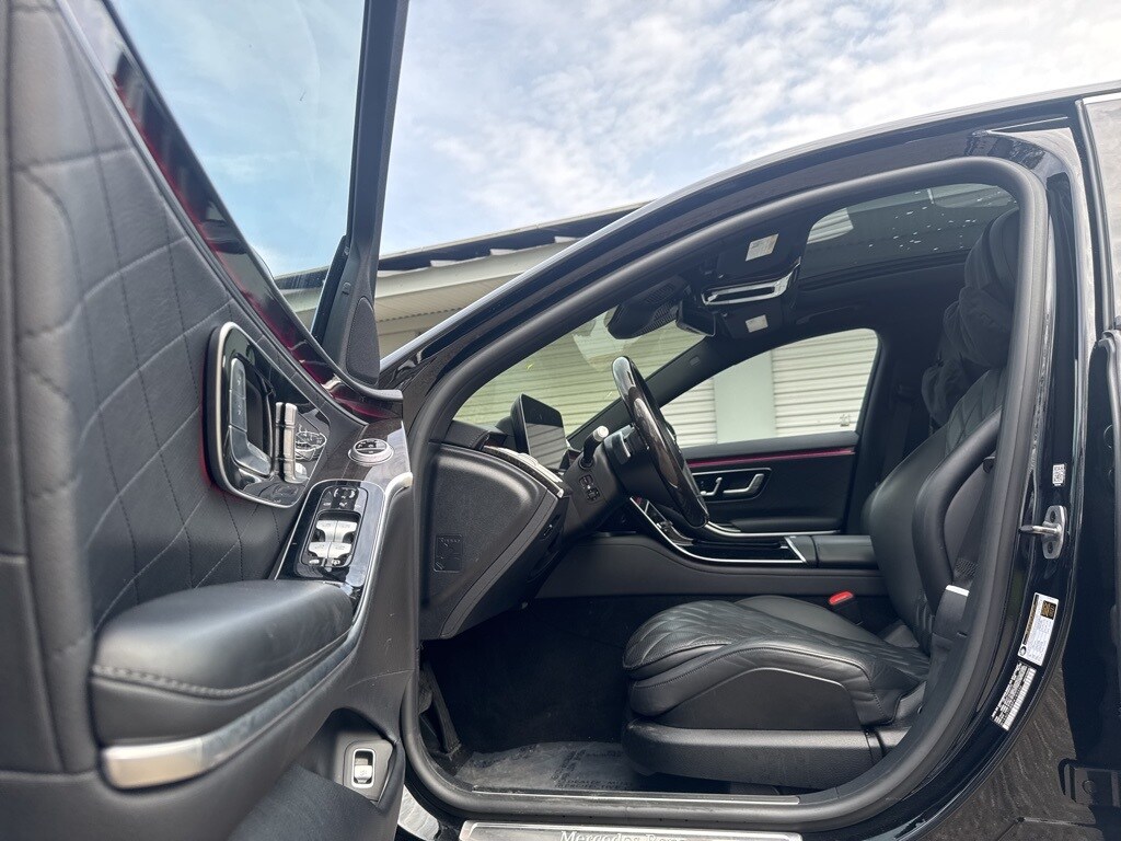 2023 Mercedes Benz S 450 580 photo 3
