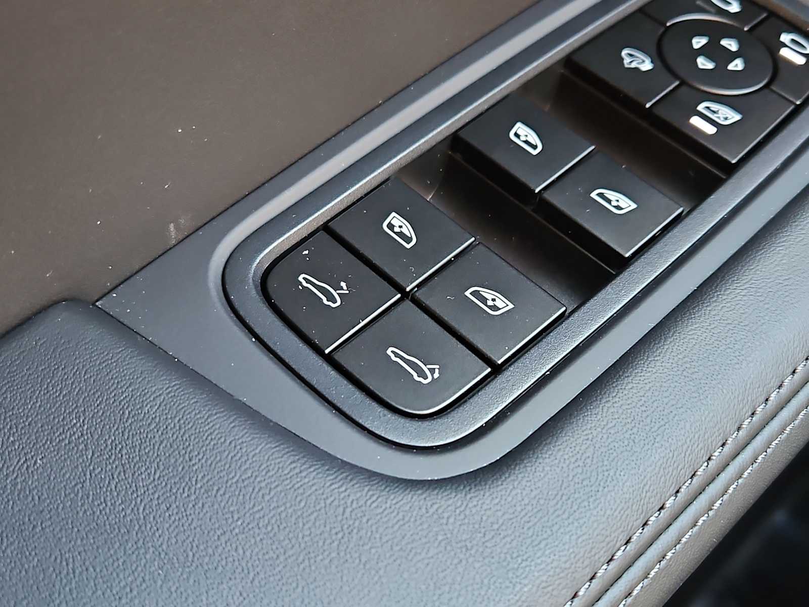 2026 Porsche Cayenne Base - Photo 25