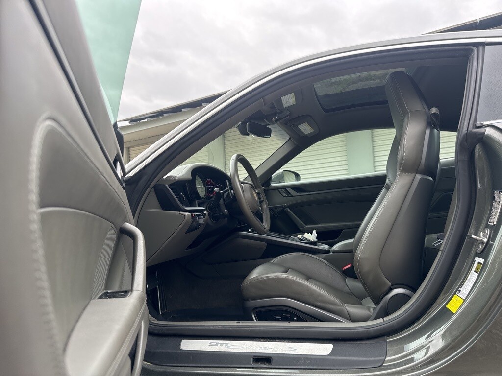 2021 Porsche 911 S photo 3
