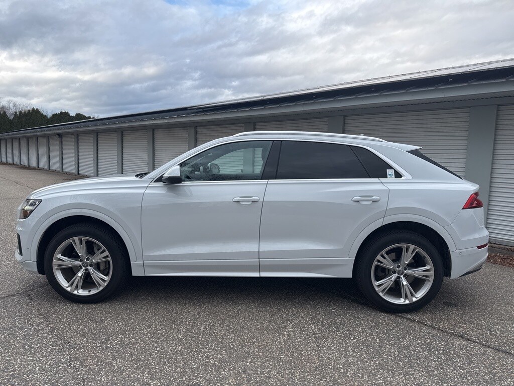 2019 Audi Q8 Premium Plus photo 2