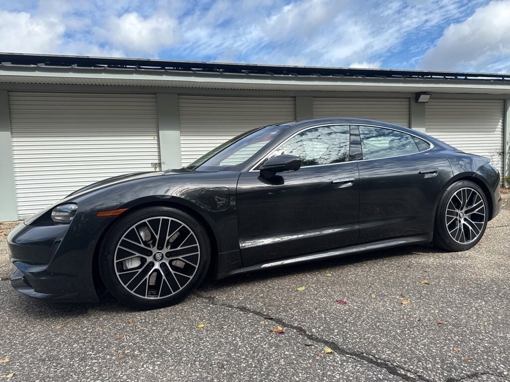 2020 Porsche Taycan Sedan 