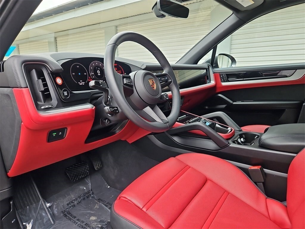 Used 2025 Porsche Cayenne SUV