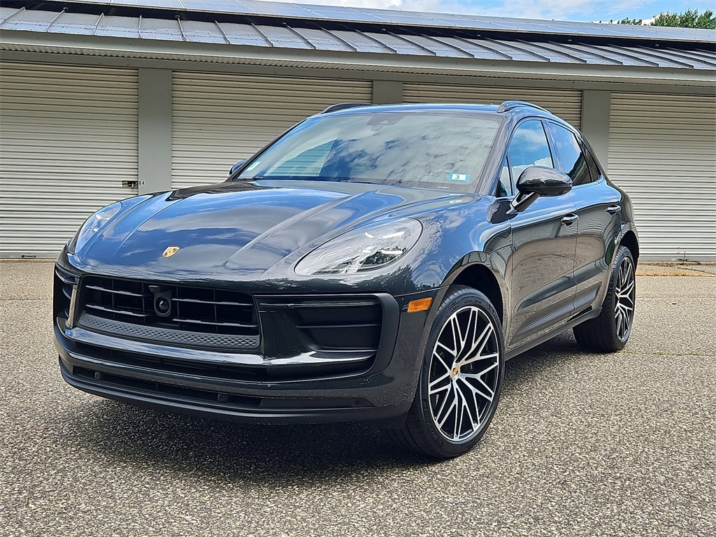 2024 Porsche Macan SUV 