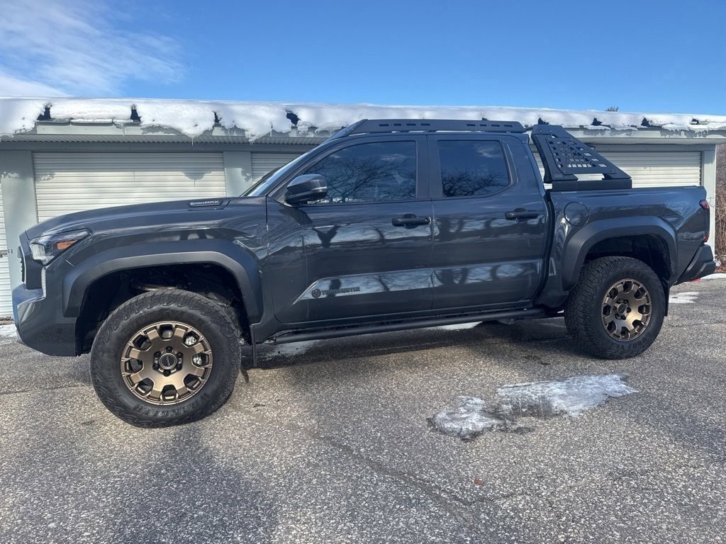 2024 Toyota Tacoma Trailhunter's photo