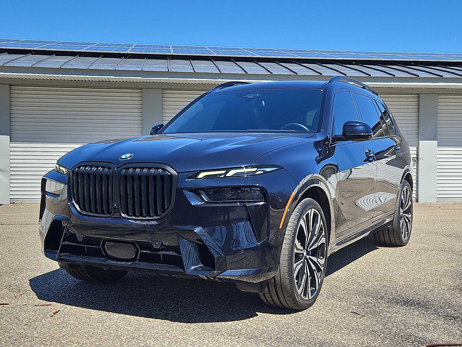 2023 BMW X7
