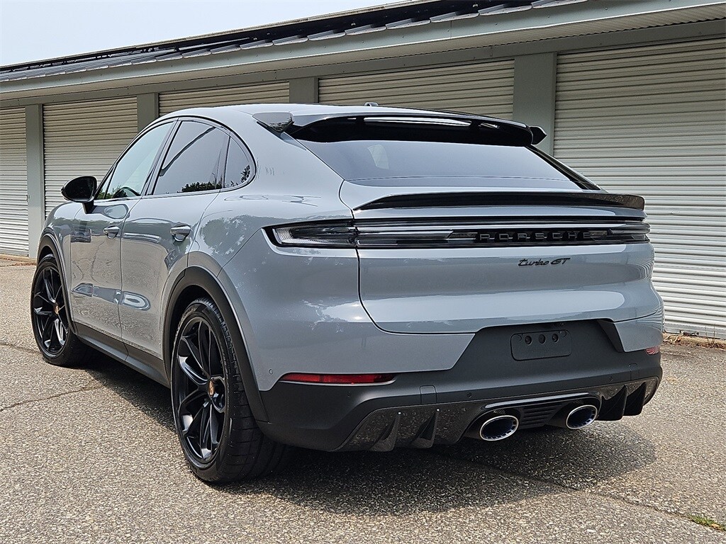 2025 Porsche Cayenne Coupe Turbo GT photo 4