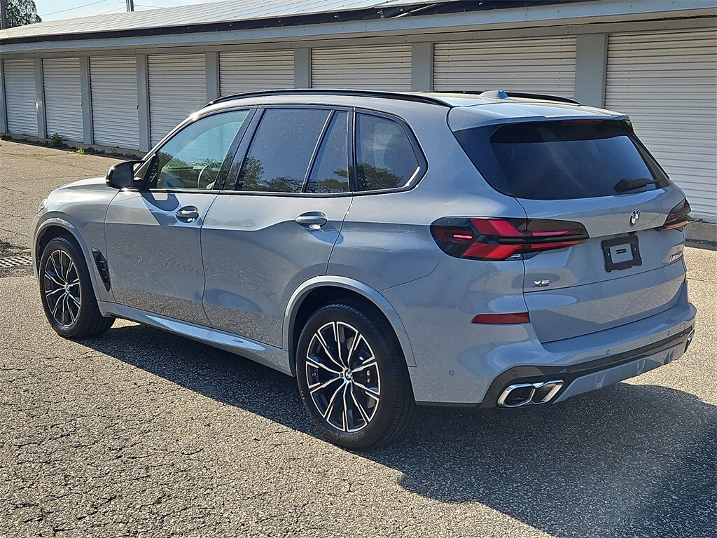 2024 Bmw X5 M60i photo 2