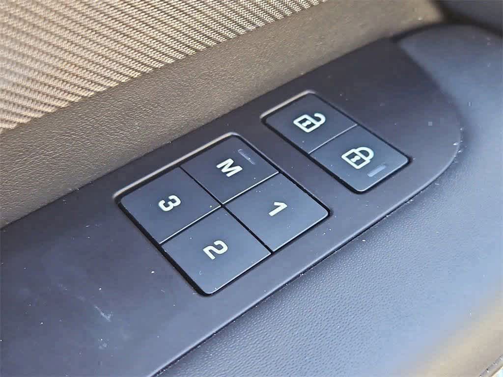 2024 Land Rover Discovery Metropolitan Edition - Photo 22