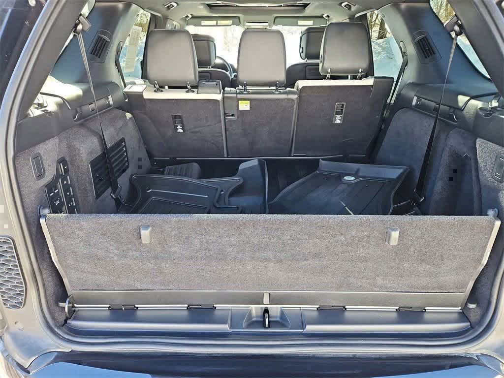 2024 Land Rover Discovery Metropolitan Edition - Photo 38