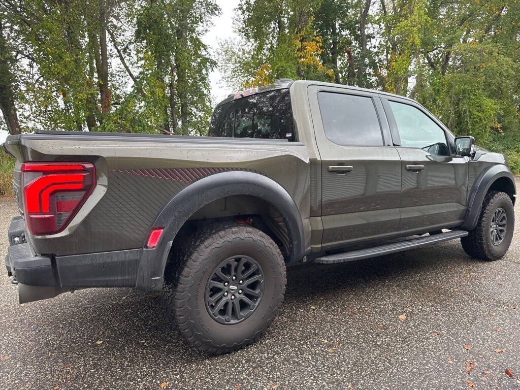 2024 Ford F-150 Raptor photo 3