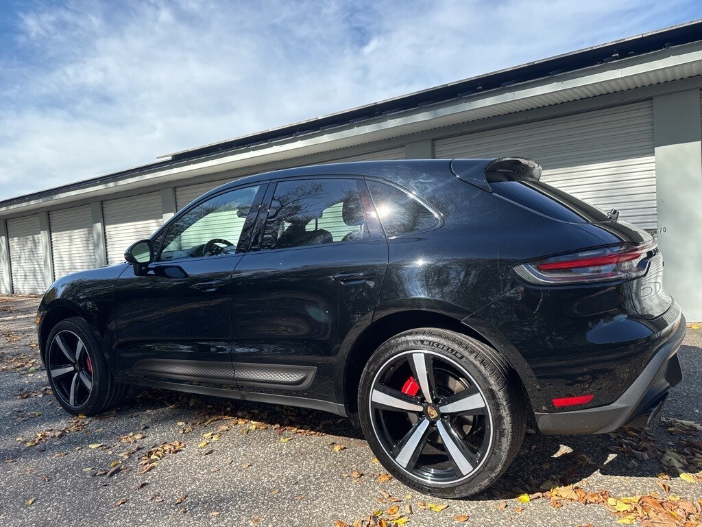 2022 Porsche Macan S photo 3