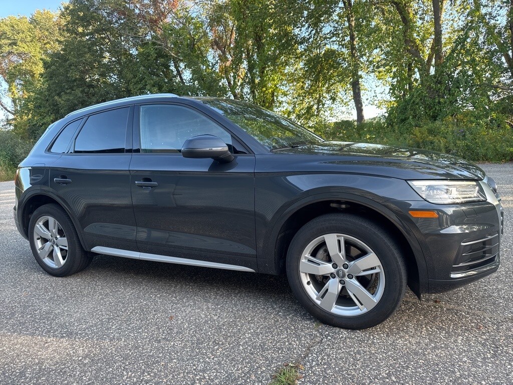 2018 Audi Q5 2.0T Premium photo 2