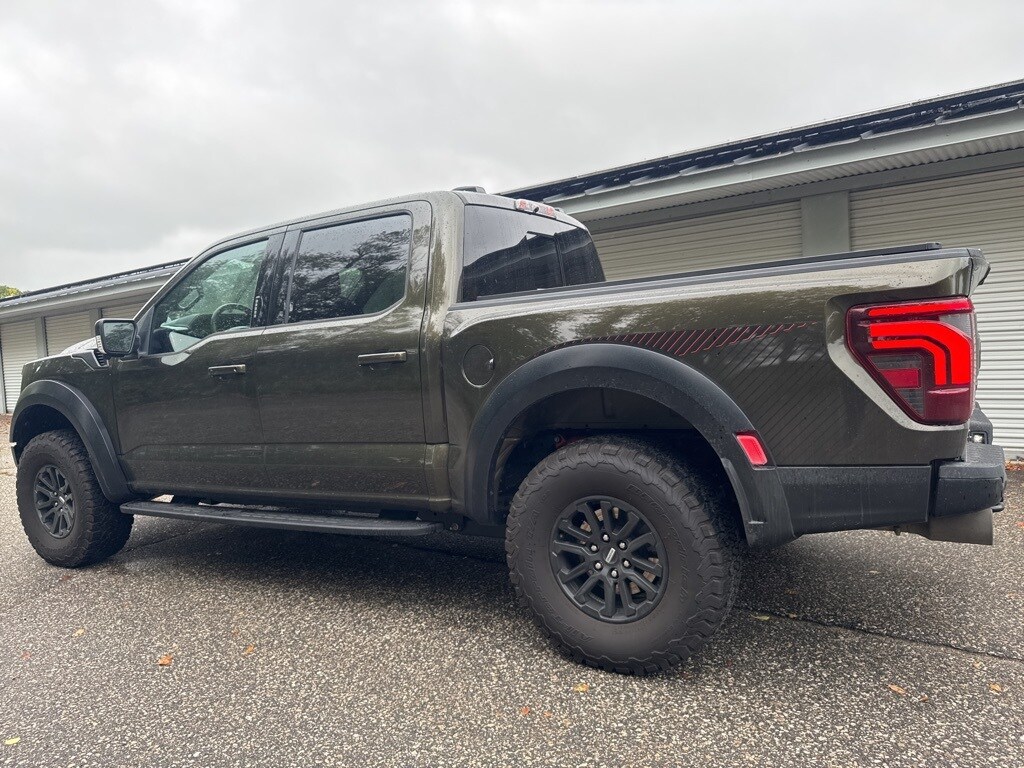 2024 Ford F-150 Raptor photo 4