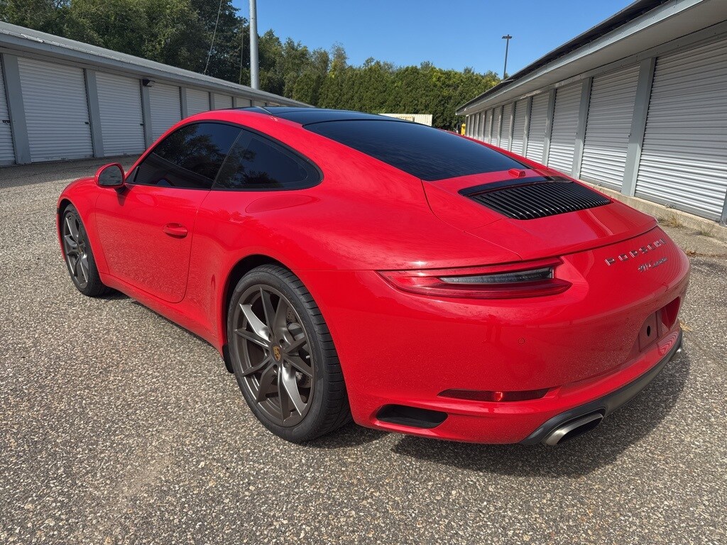 2017 Porsche 911 photo 3