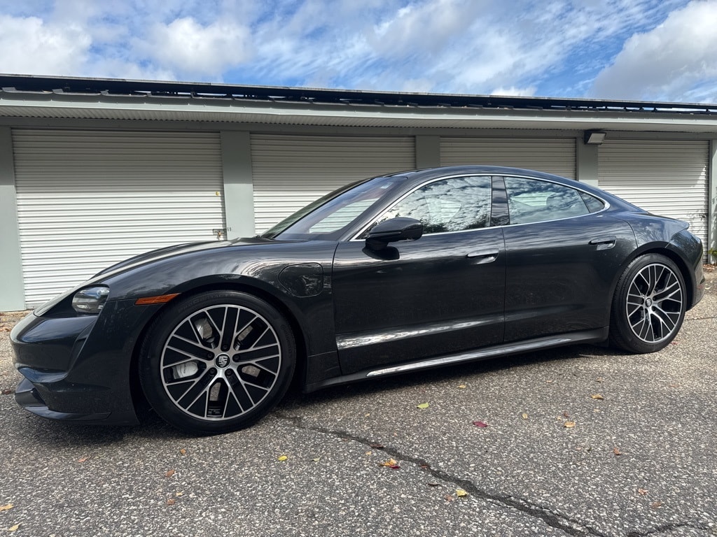 2020 Porsche Taycan Sedan 