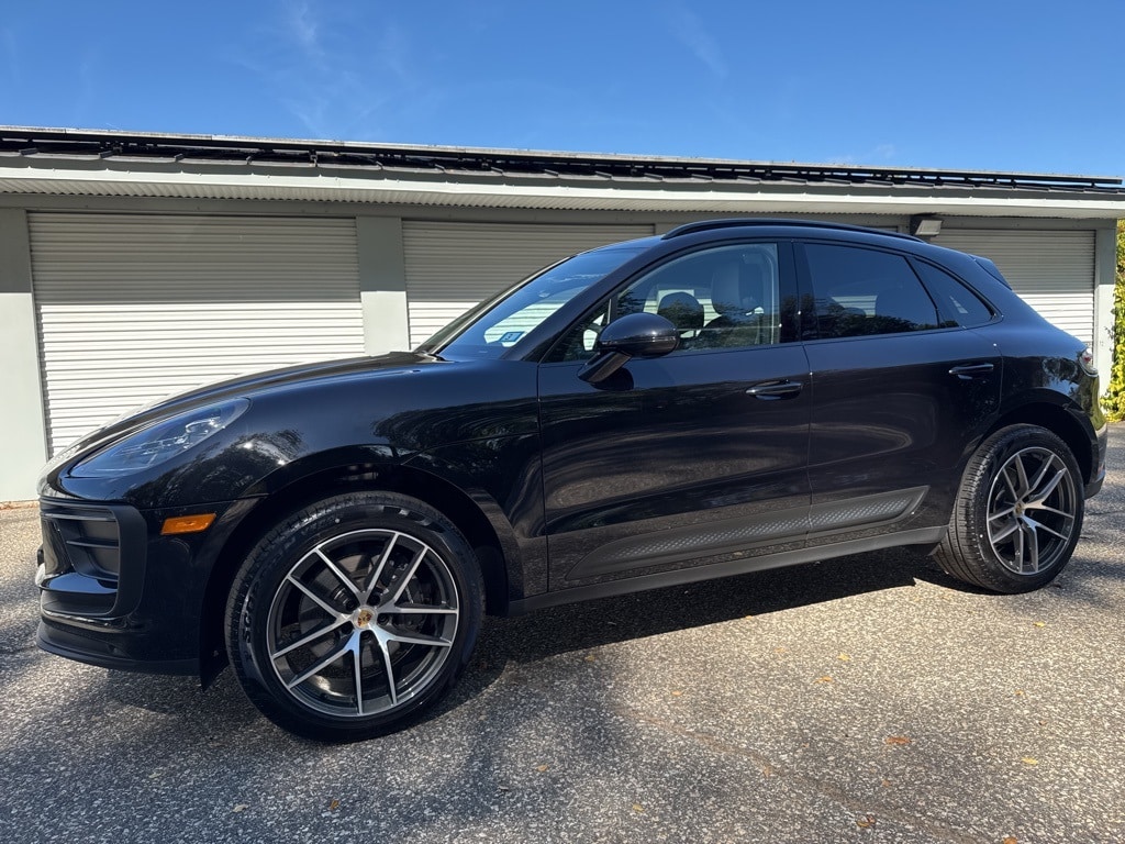 2025 Porsche Macan