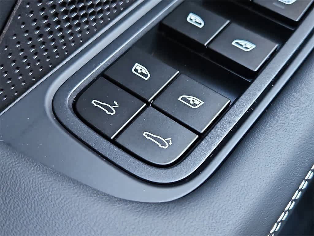 2026 Porsche Panamera Base - Photo 22
