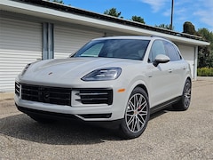 2026 Porsche Cayenne E-Hybrid S SUV
